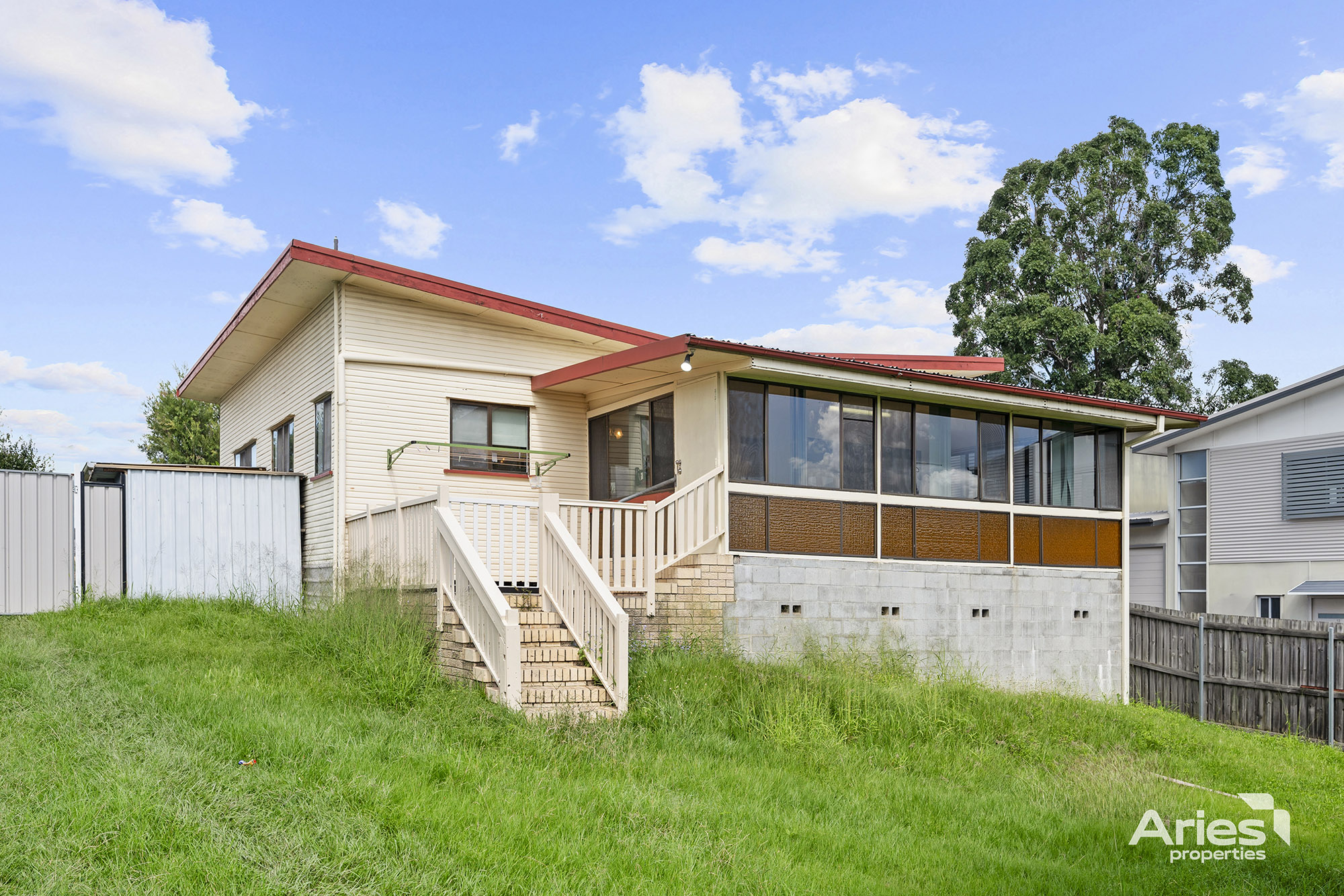 87 Queens Street, Everton Hills QLD 4053
