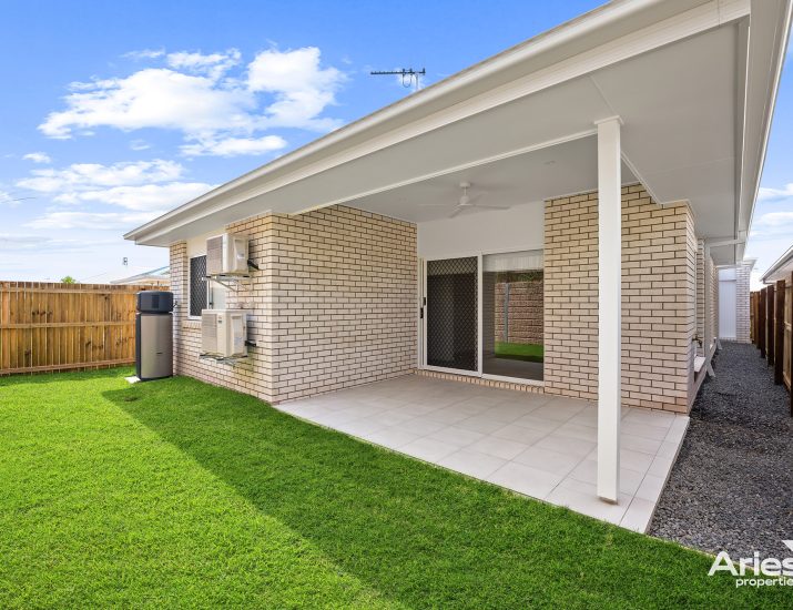 16 Lunar Street, Flagstone QLD 4280