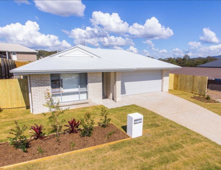 6 Steven Crescent, Pimpama QLD 4209