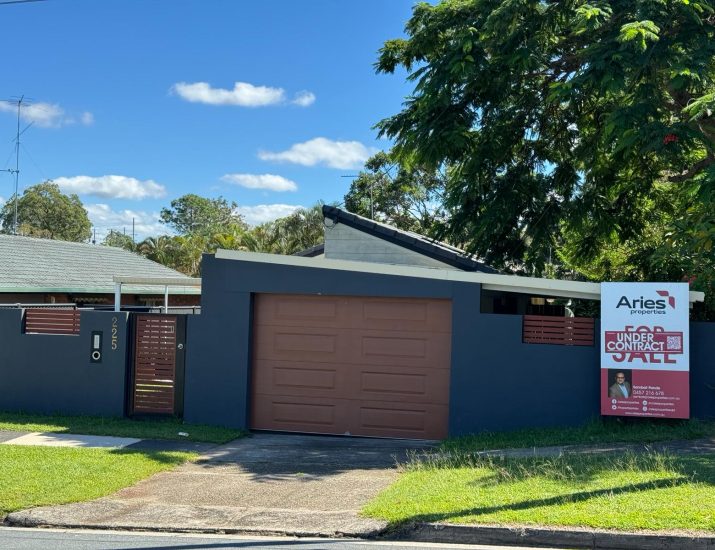 227 Cotlew Street, Ashmore QLD 4207